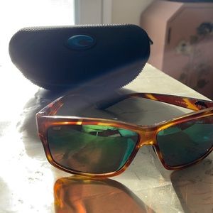 Men’s Costa Del Mar sunglasses